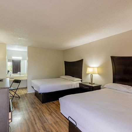 Executive Inn & Suites Beeville Buitenkant foto