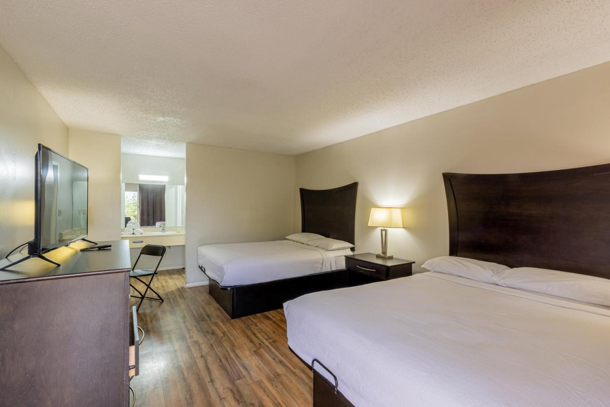 Executive Inn & Suites Beeville Buitenkant foto