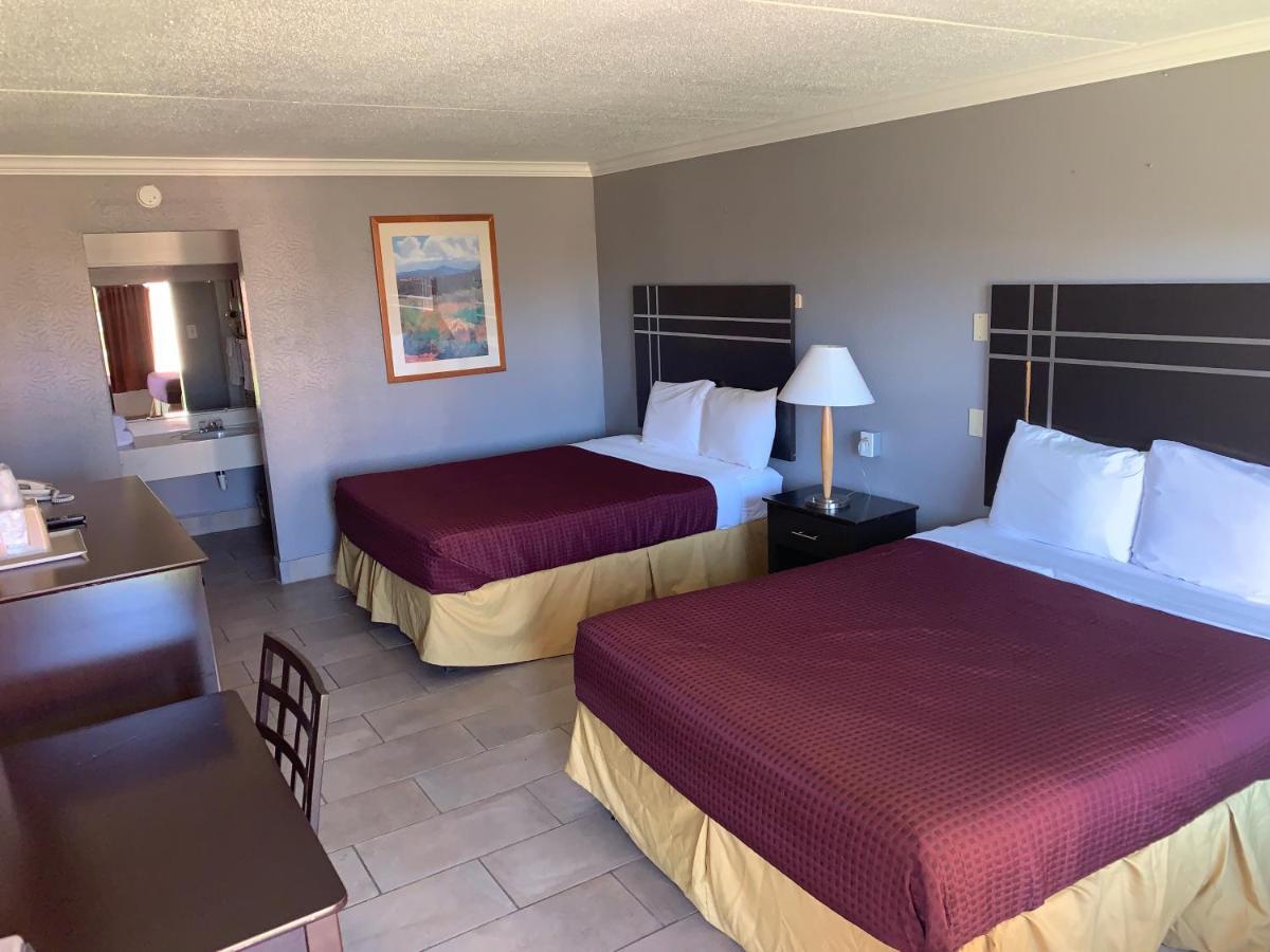 Executive Inn & Suites Beeville Buitenkant foto